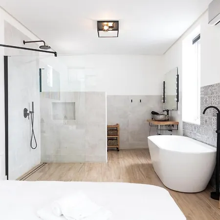 Tiles - Wifi - Petfriendly - Ecofriendly *